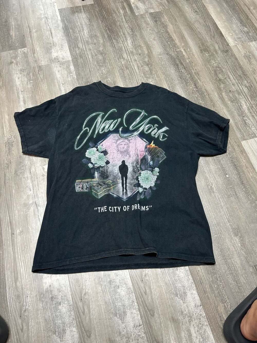 Goat Crew New York The City Of Dreams Graphic T-Shirt Large
